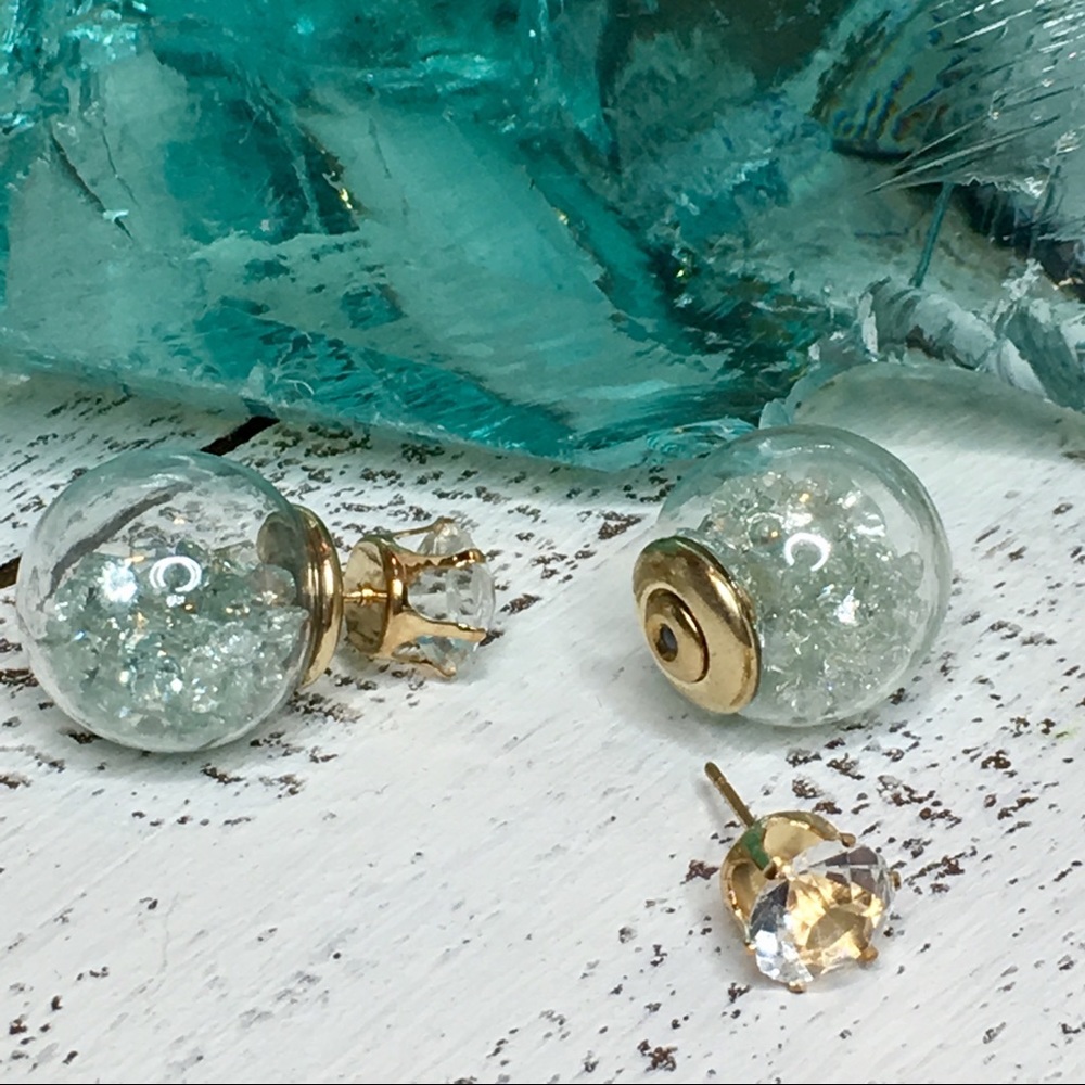 Double Stud Earrings with Sea Foam Gems Inside - Picture 5 of 7